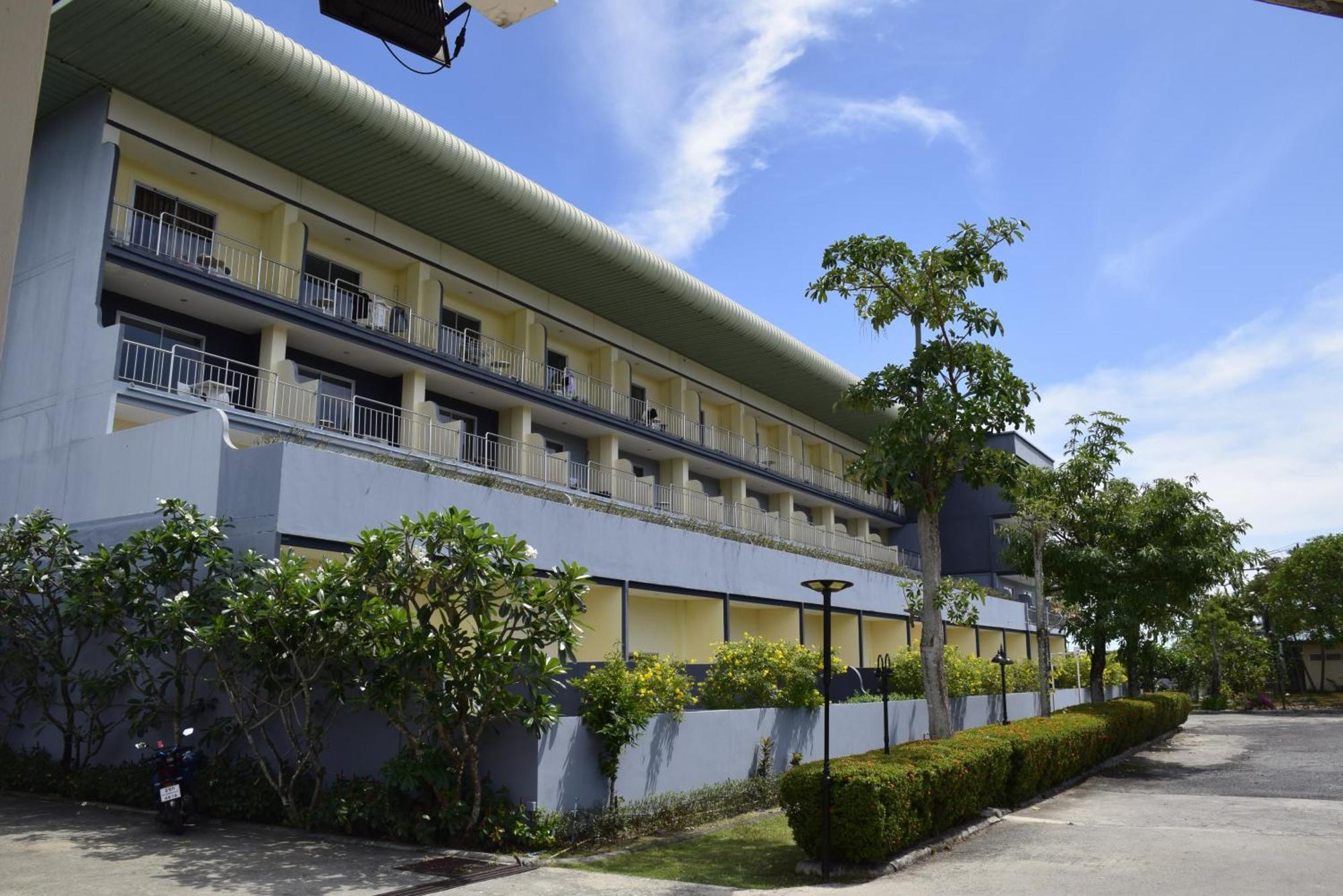Blue Beach Grand Resort And Spa In Chalong Phuket By Dayuu Ban Saiyuan Экстерьер фото