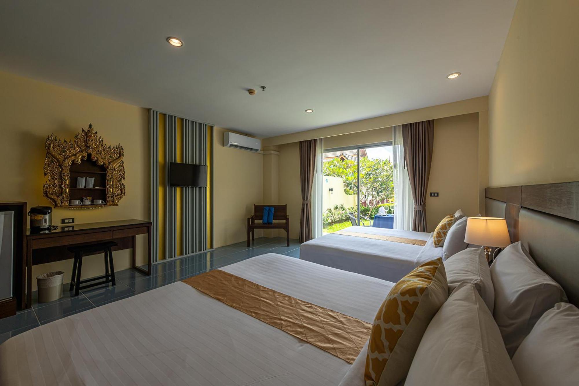 Blue Beach Grand Resort And Spa In Chalong Phuket By Dayuu Ban Saiyuan Экстерьер фото