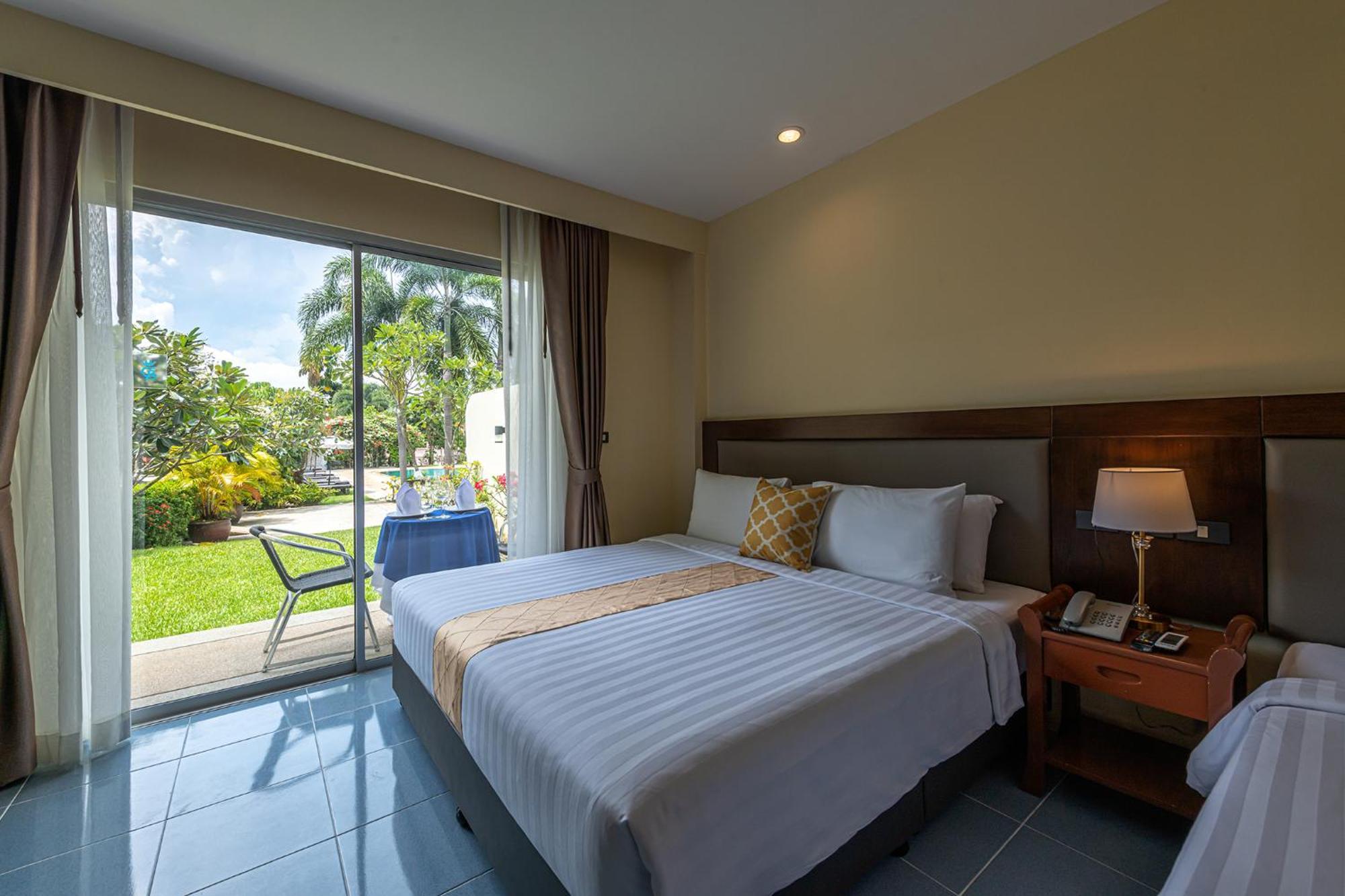 Blue Beach Grand Resort And Spa In Chalong Phuket By Dayuu Ban Saiyuan Экстерьер фото