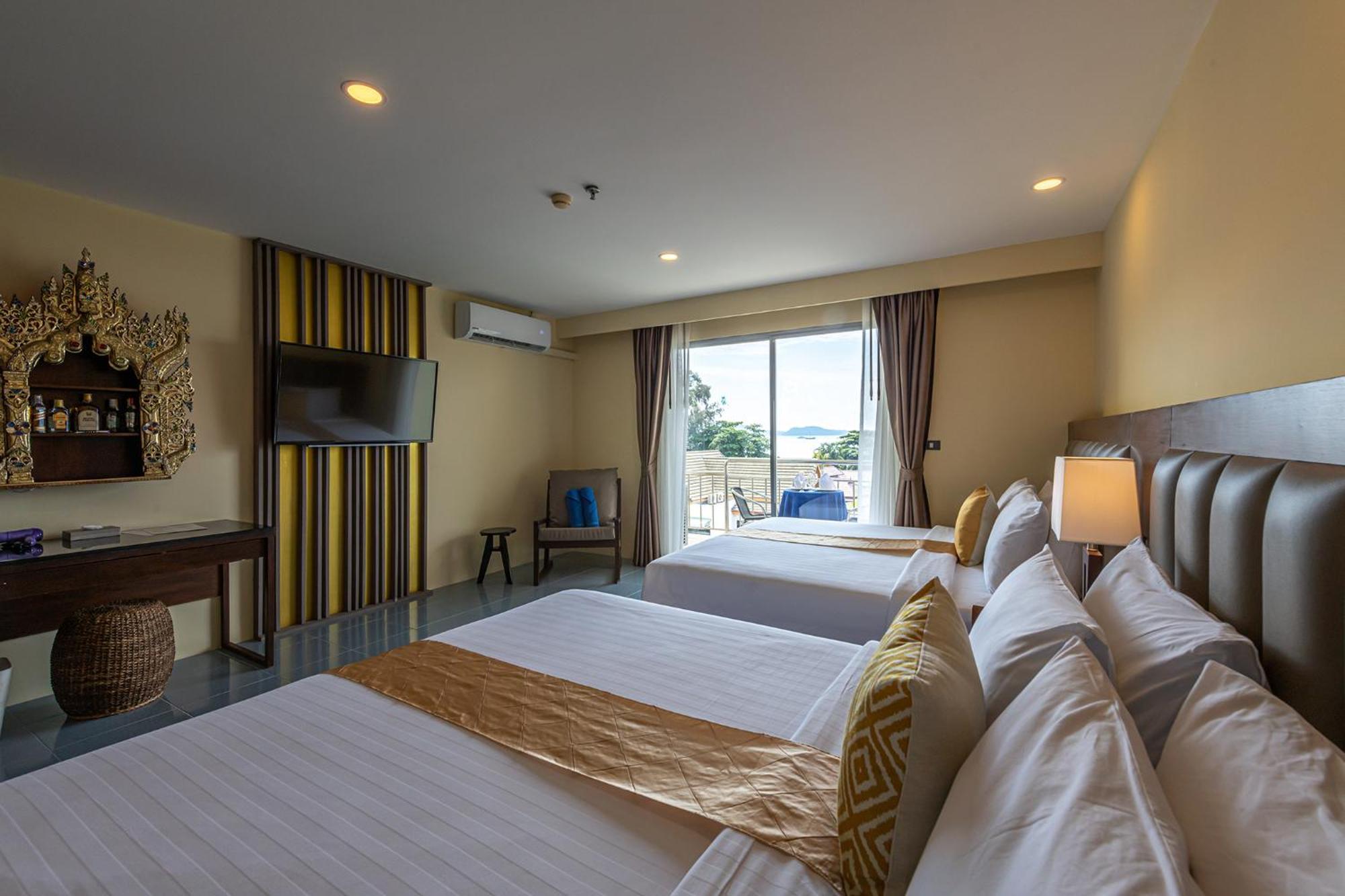 Blue Beach Grand Resort And Spa In Chalong Phuket By Dayuu Ban Saiyuan Экстерьер фото