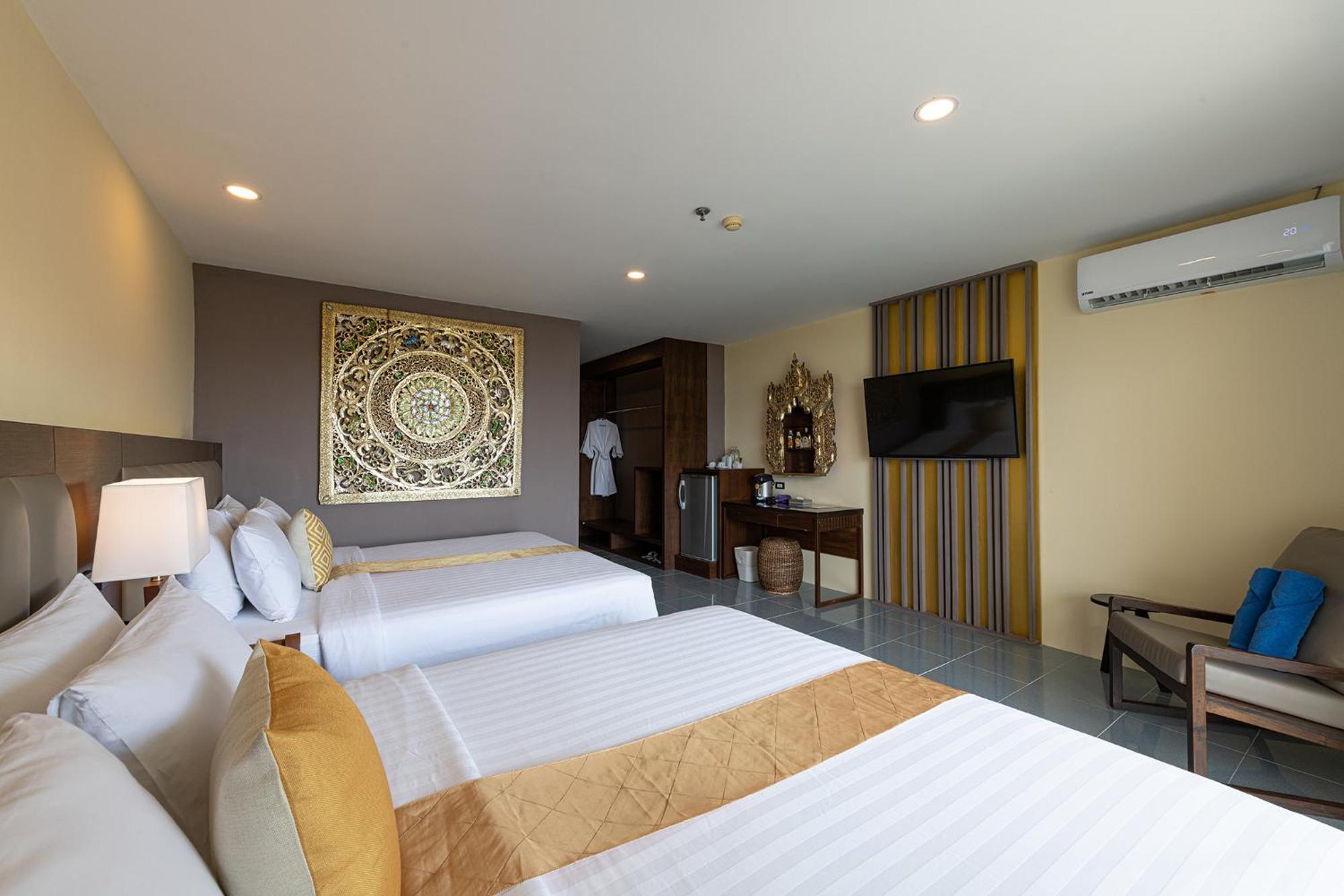 Blue Beach Grand Resort And Spa In Chalong Phuket By Dayuu Ban Saiyuan Экстерьер фото