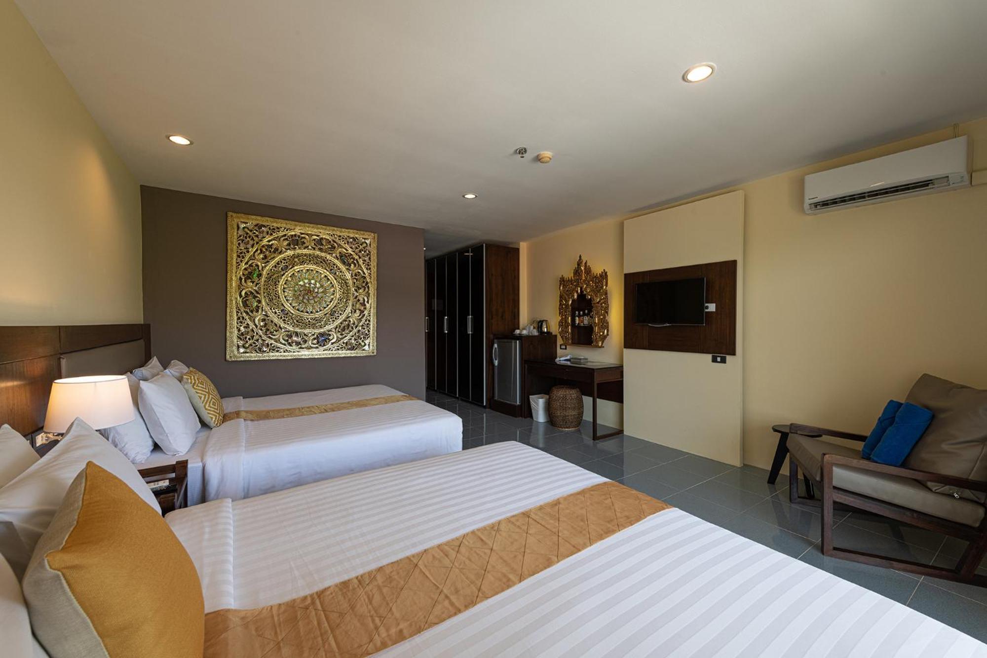 Blue Beach Grand Resort And Spa In Chalong Phuket By Dayuu Ban Saiyuan Экстерьер фото