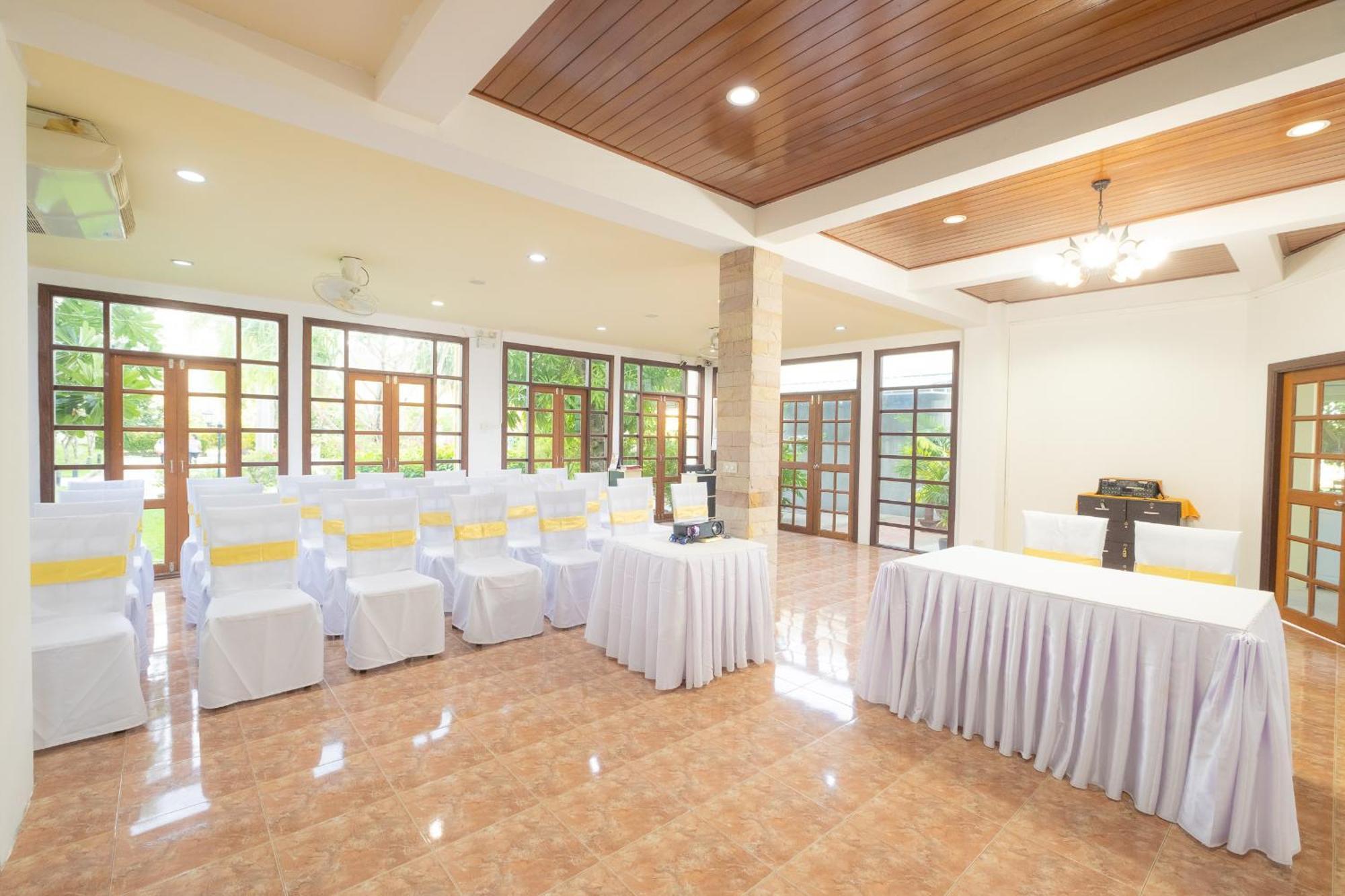 Blue Beach Grand Resort And Spa In Chalong Phuket By Dayuu Ban Saiyuan Экстерьер фото