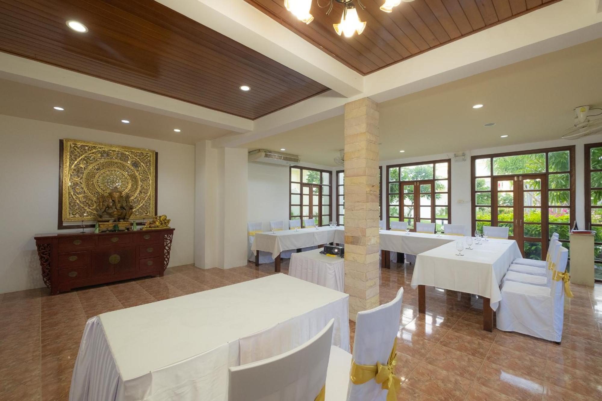 Blue Beach Grand Resort And Spa In Chalong Phuket By Dayuu Ban Saiyuan Экстерьер фото