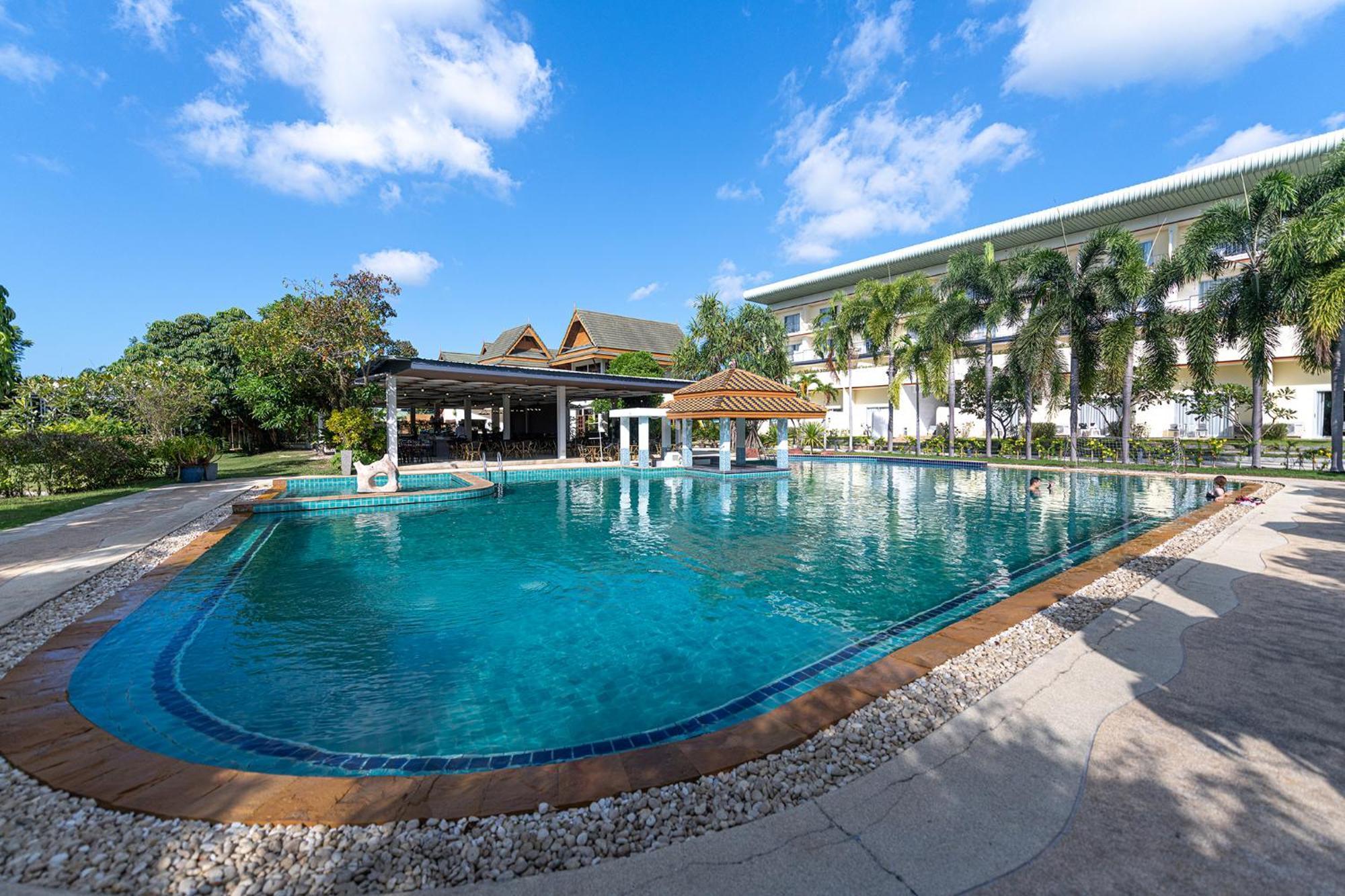 Blue Beach Grand Resort And Spa In Chalong Phuket By Dayuu Ban Saiyuan Экстерьер фото
