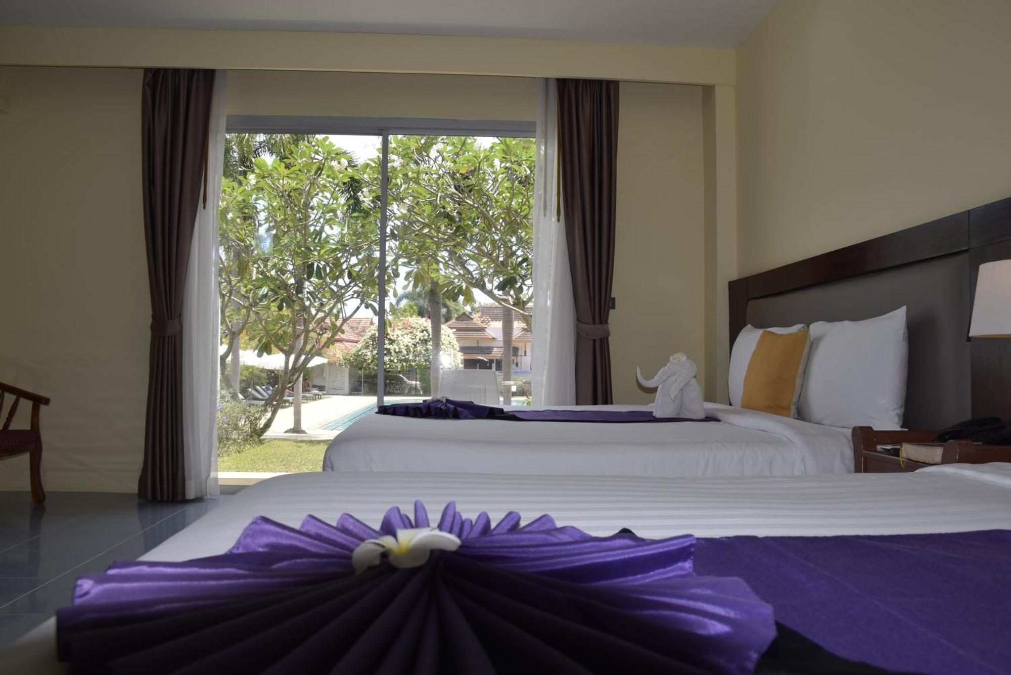 Blue Beach Grand Resort And Spa In Chalong Phuket By Dayuu Ban Saiyuan Экстерьер фото